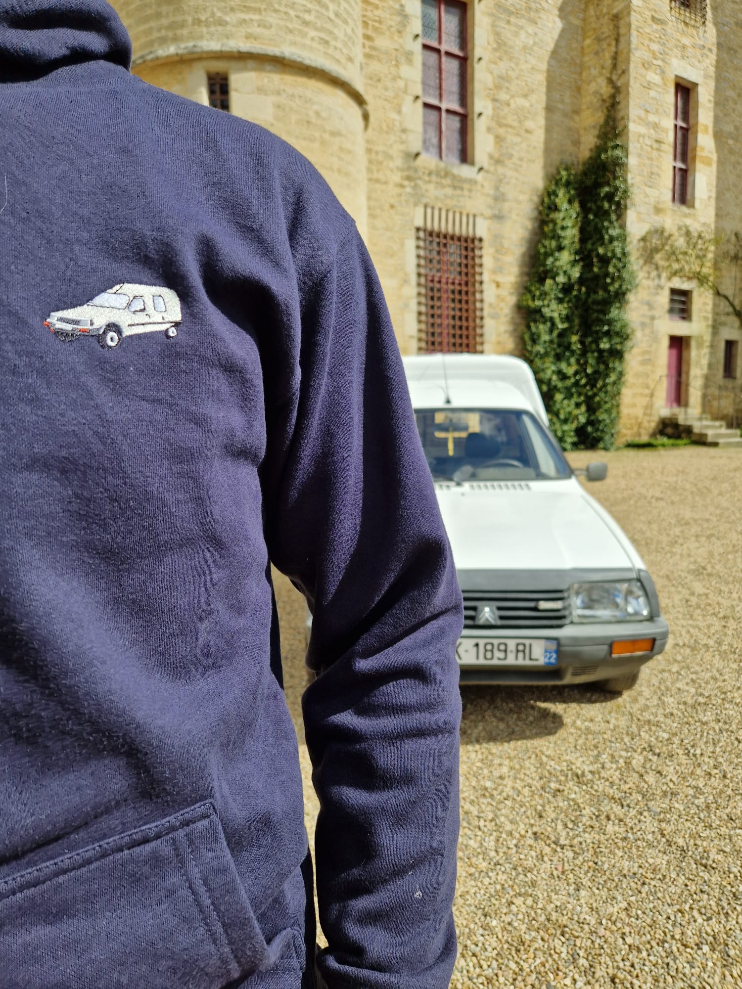 Sweat à capuche - C15