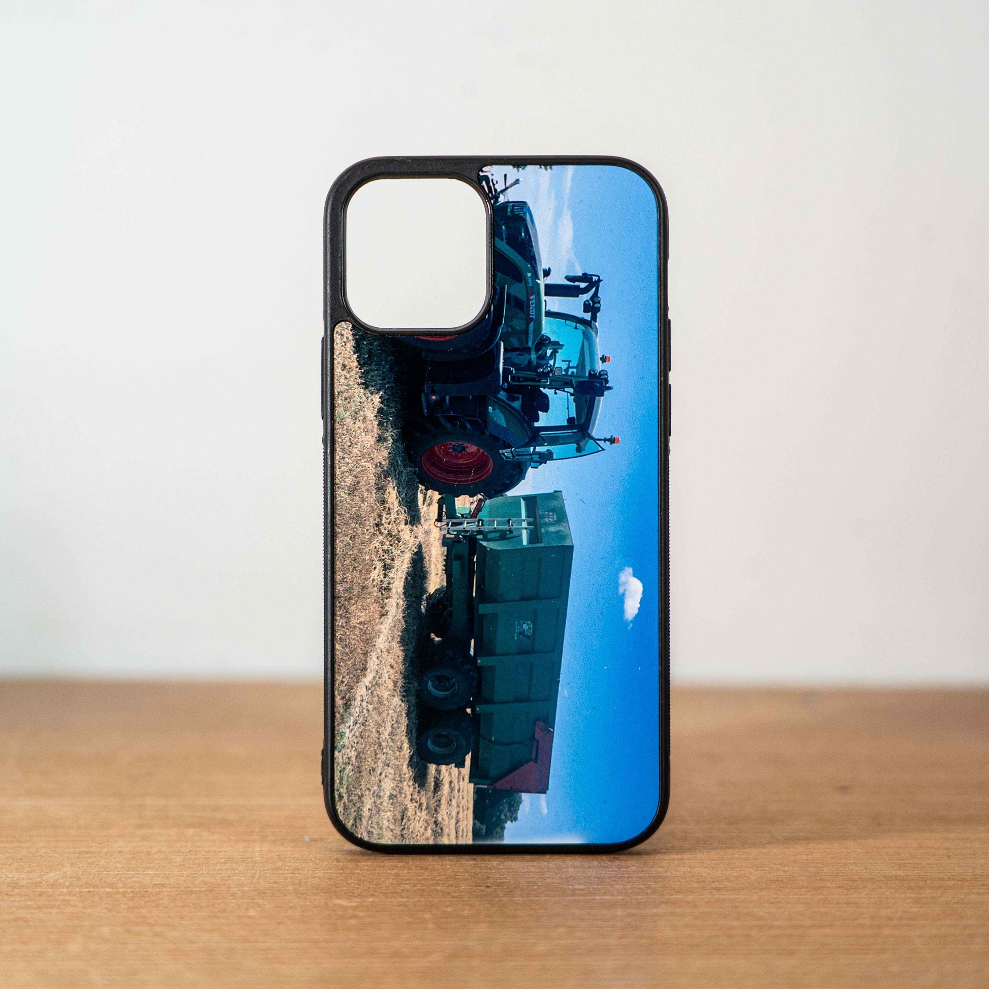 Coque iPhone 12/12 pro - Tracteur Fendt