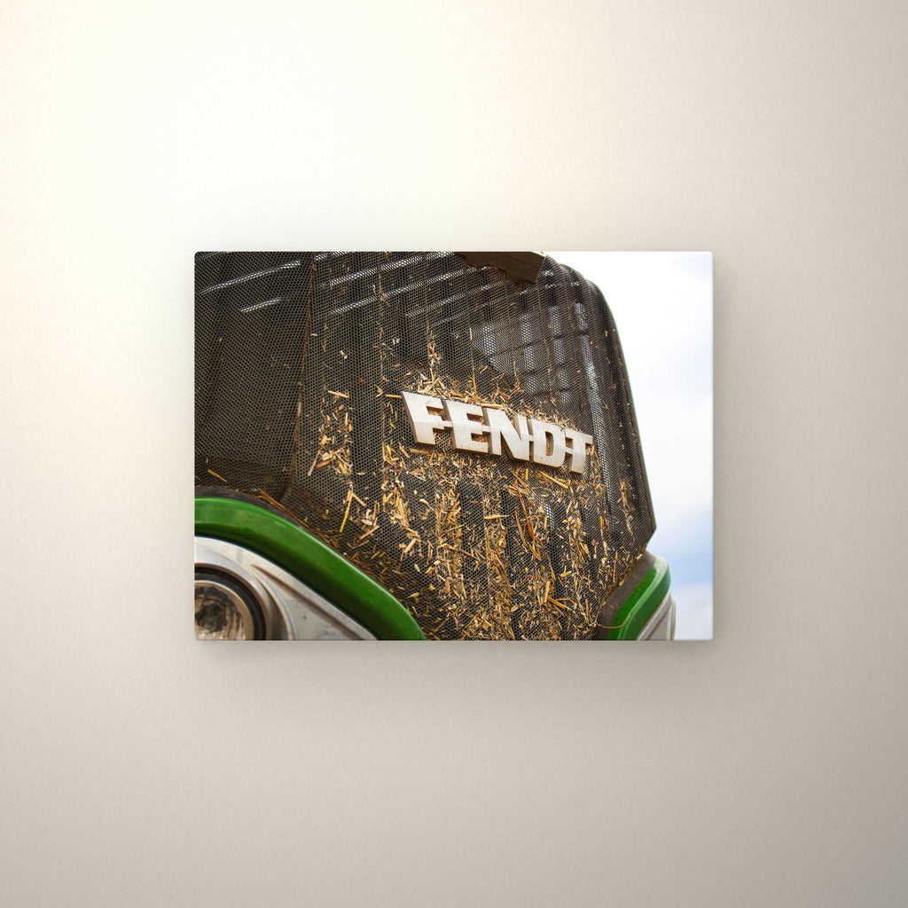 Poster métallique Fendt — accroché au mur