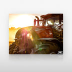 Poster métallique GMT Agri Machinery — plaque sur fond neutre