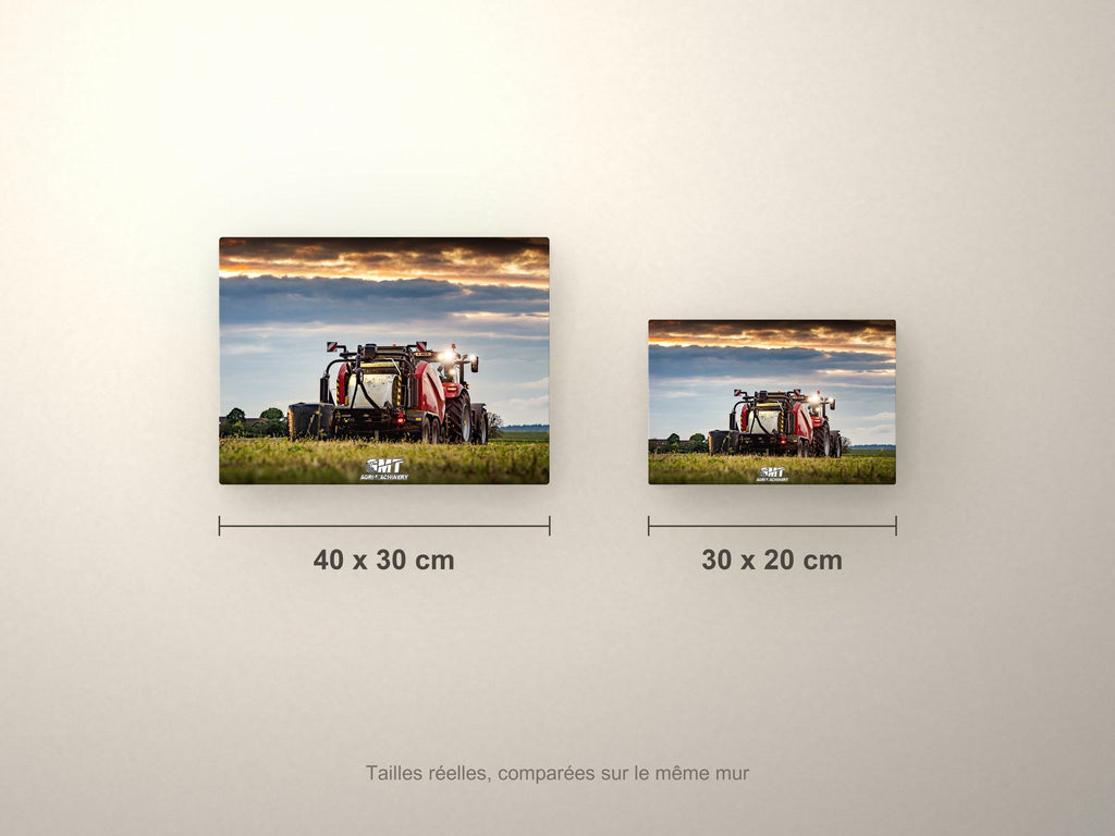 Poster métallique GMT Case — formats comparés en centimètres