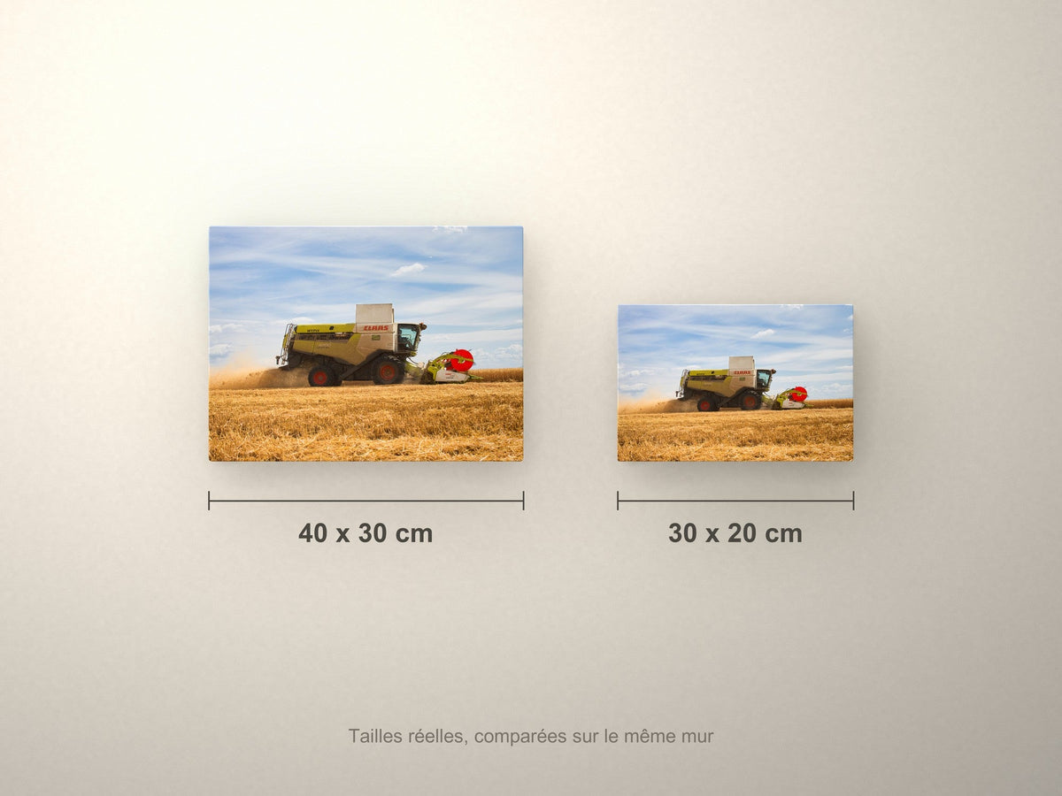 Poster métallique moissonneuse dans la poussière — formats 40x30 et 30x20 cm comparés